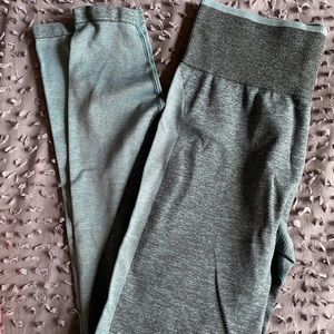 Victoria’s Secret PINK workout leggings